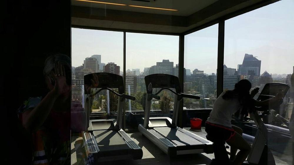 Solace Hotel Santiago Dış mekan fotoğraf The gym at the 101